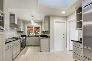014_F8_179 Giffin Rd