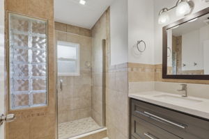 030_F8_179 Giffin Rd