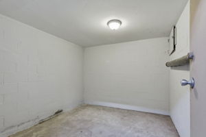 031_F8_179 Giffin Rd