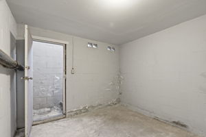 032_F8_179 Giffin Rd