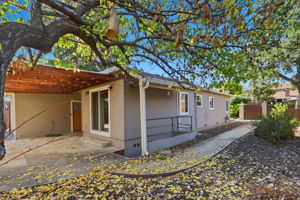 035_F8_179 Giffin Rd