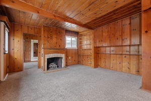 33-Studio - Living Room