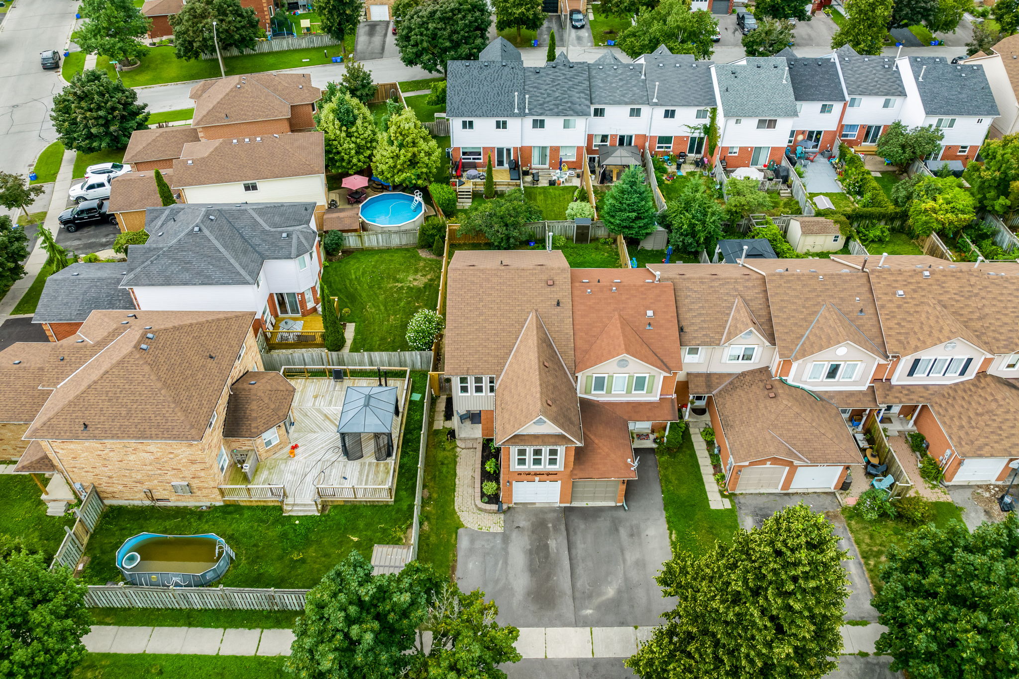 179 Vail Meadows Crescent, Bowmanville, ON L1C 4T4 Reid Media Agency