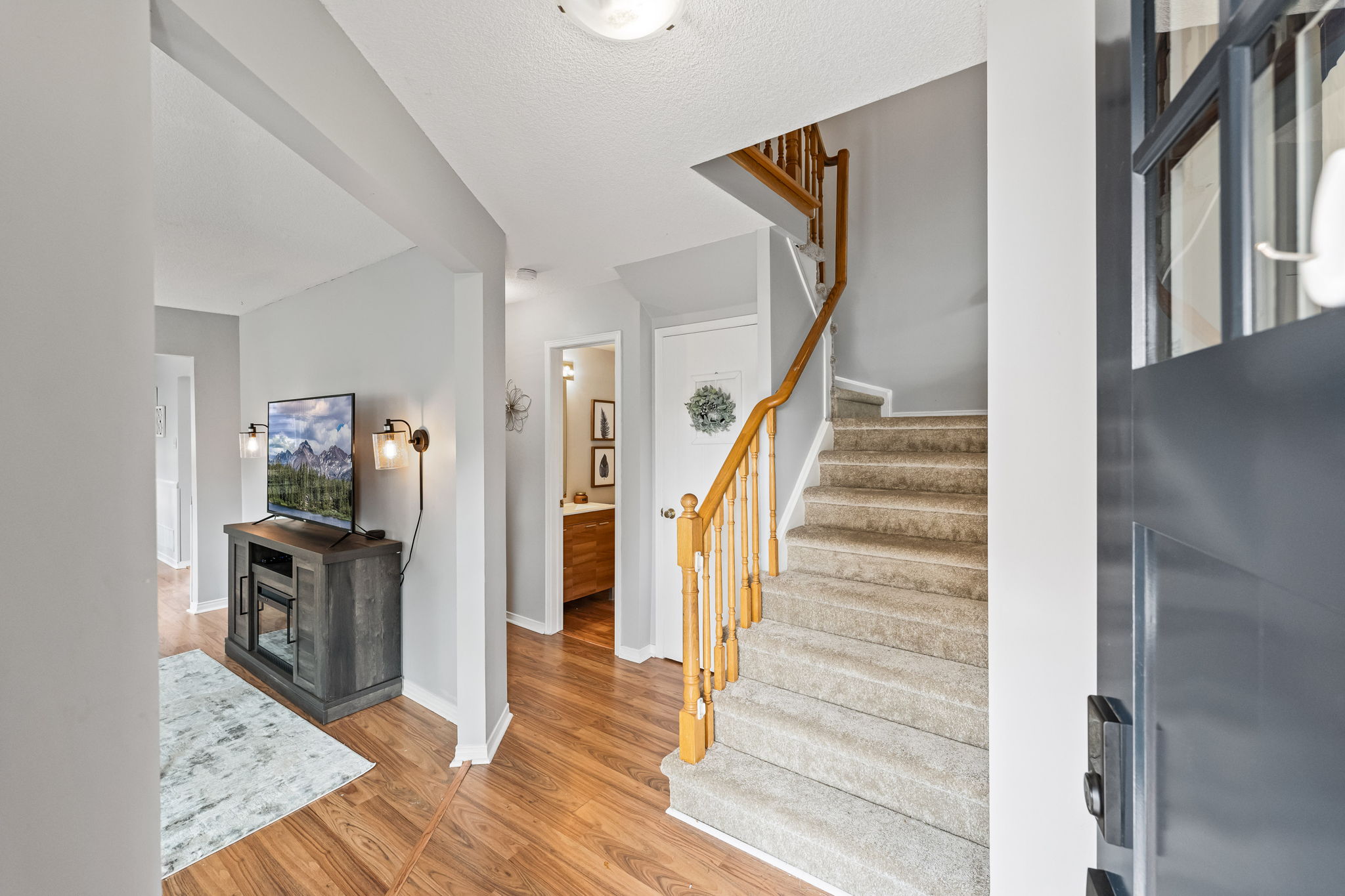 179 Vail Meadows Crescent, Bowmanville, ON L1C 4T4 Reid Media Agency