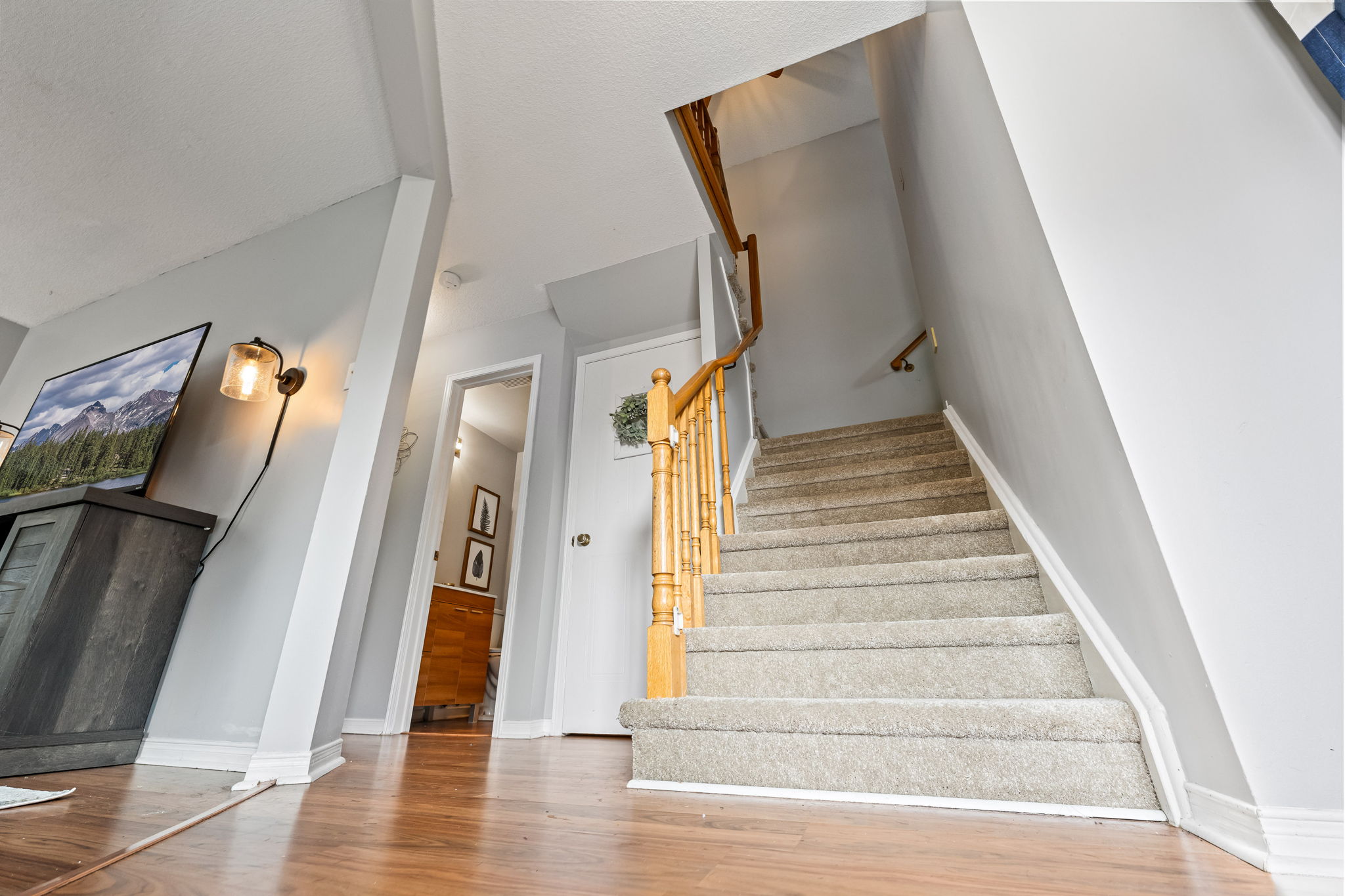 179 Vail Meadows Crescent, Bowmanville, ON L1C 4T4 Reid Media Agency