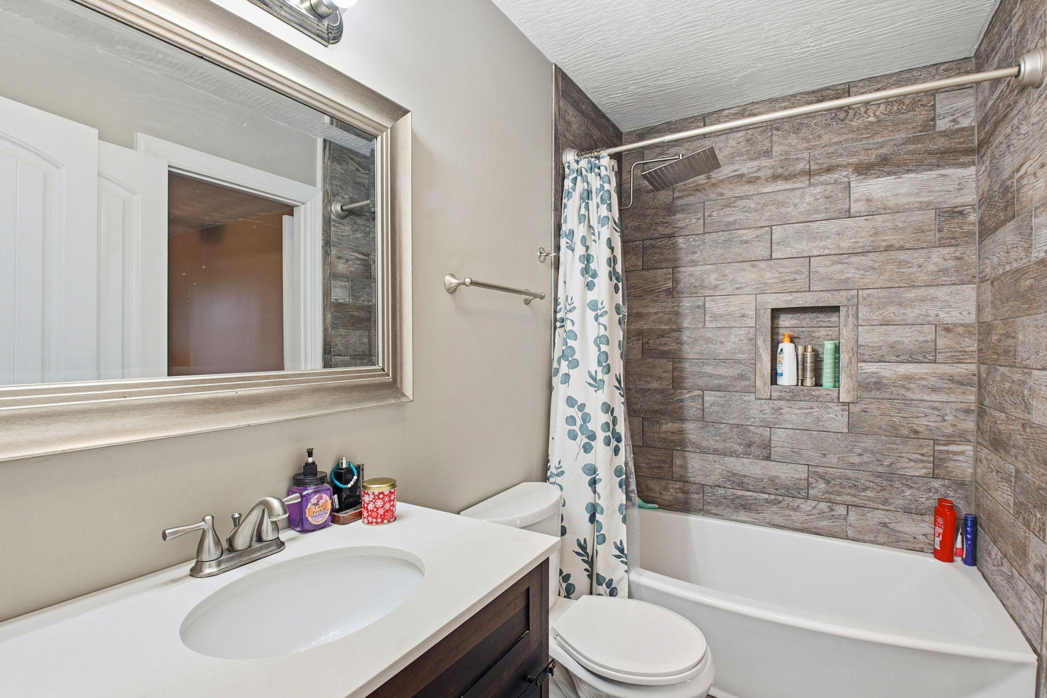 023_f8_1790 Candlestick Dr