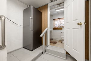  Photo 48