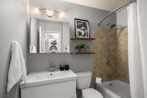 Photo 23