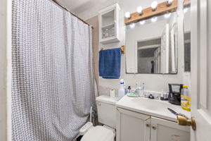  Photo 31