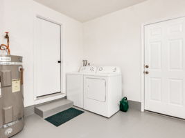  Photo 32