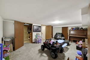  Photo 48