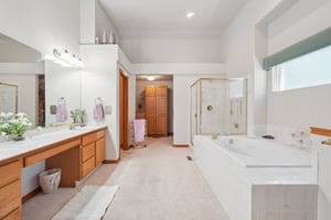 Martingale Rd-S1308-036.jpg