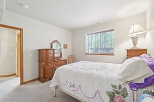 Martingale Rd-S1308-049.jpg
