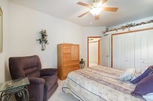 Martingale Rd-S1308-059.jpg
