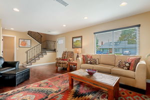05 - Living Room
