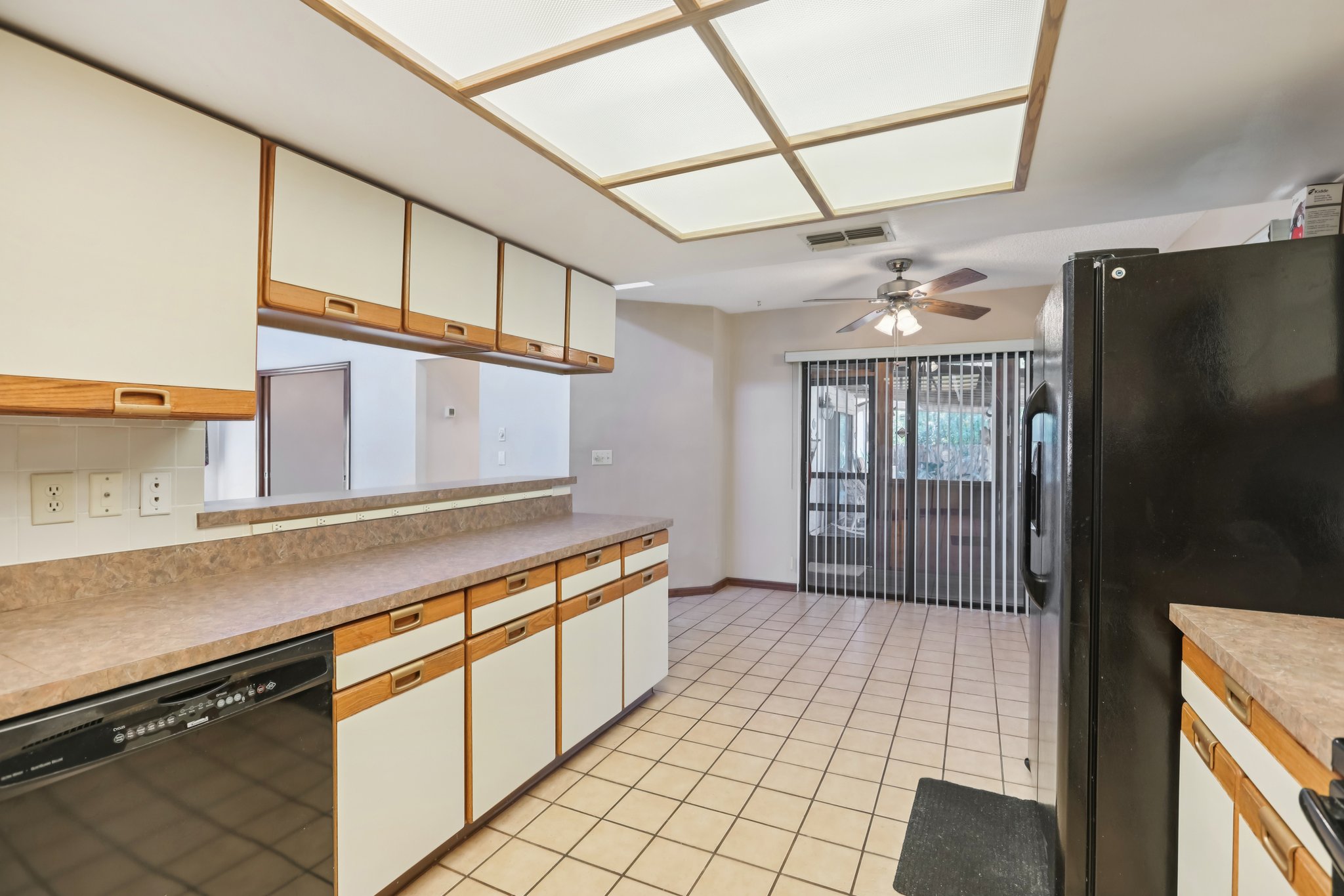 Rambling Ridge Ct-S1102-013.jpg