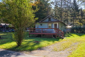  Photo 0