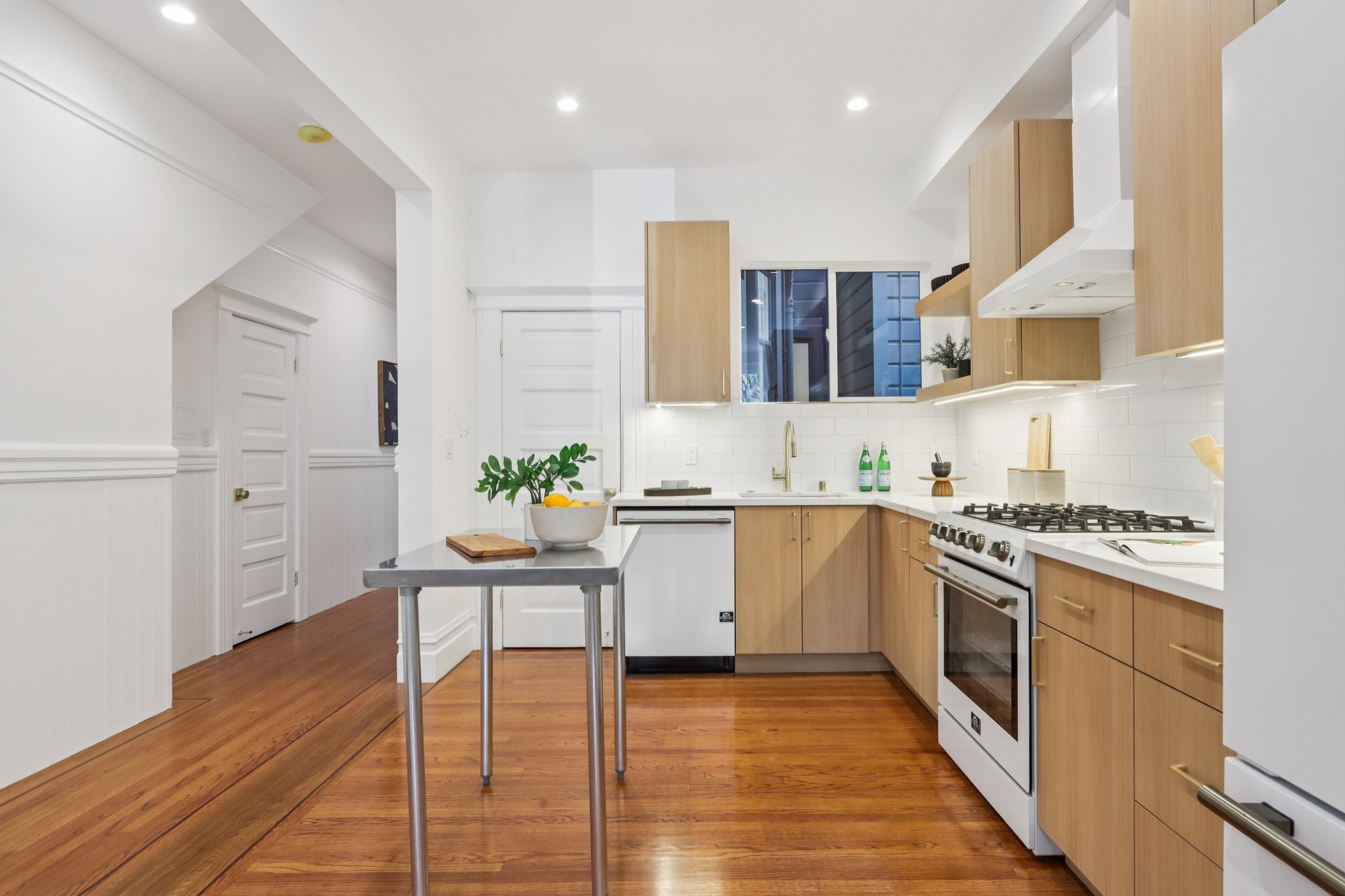 18-22 Sanchez St 18-S1302-022.jpg