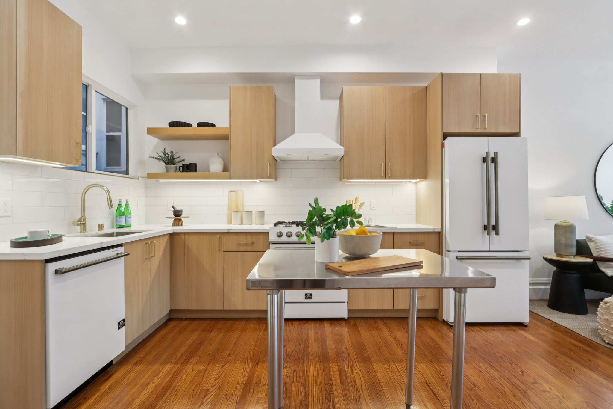 18-22 Sanchez St 18-S1302-025.jpg