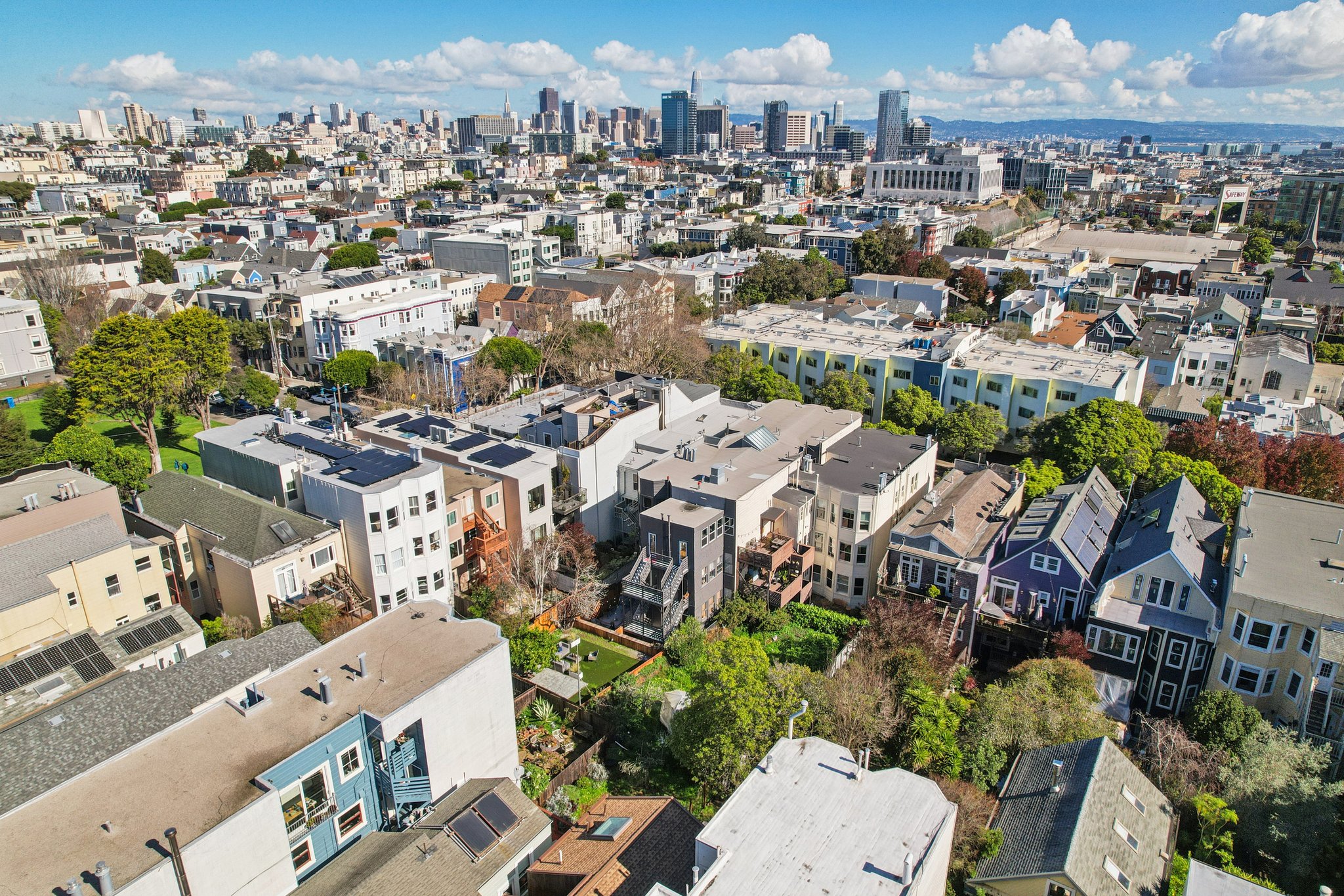 18-22 Sanchez St 18-S1302-061.jpg