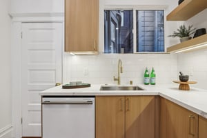 18-22 Sanchez St 18-S1302-027.jpg