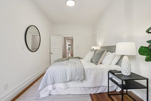 18-22 Sanchez St 18-S1302-038.jpg