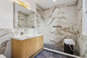 18-22 Sanchez St 18-S1302-041.jpg