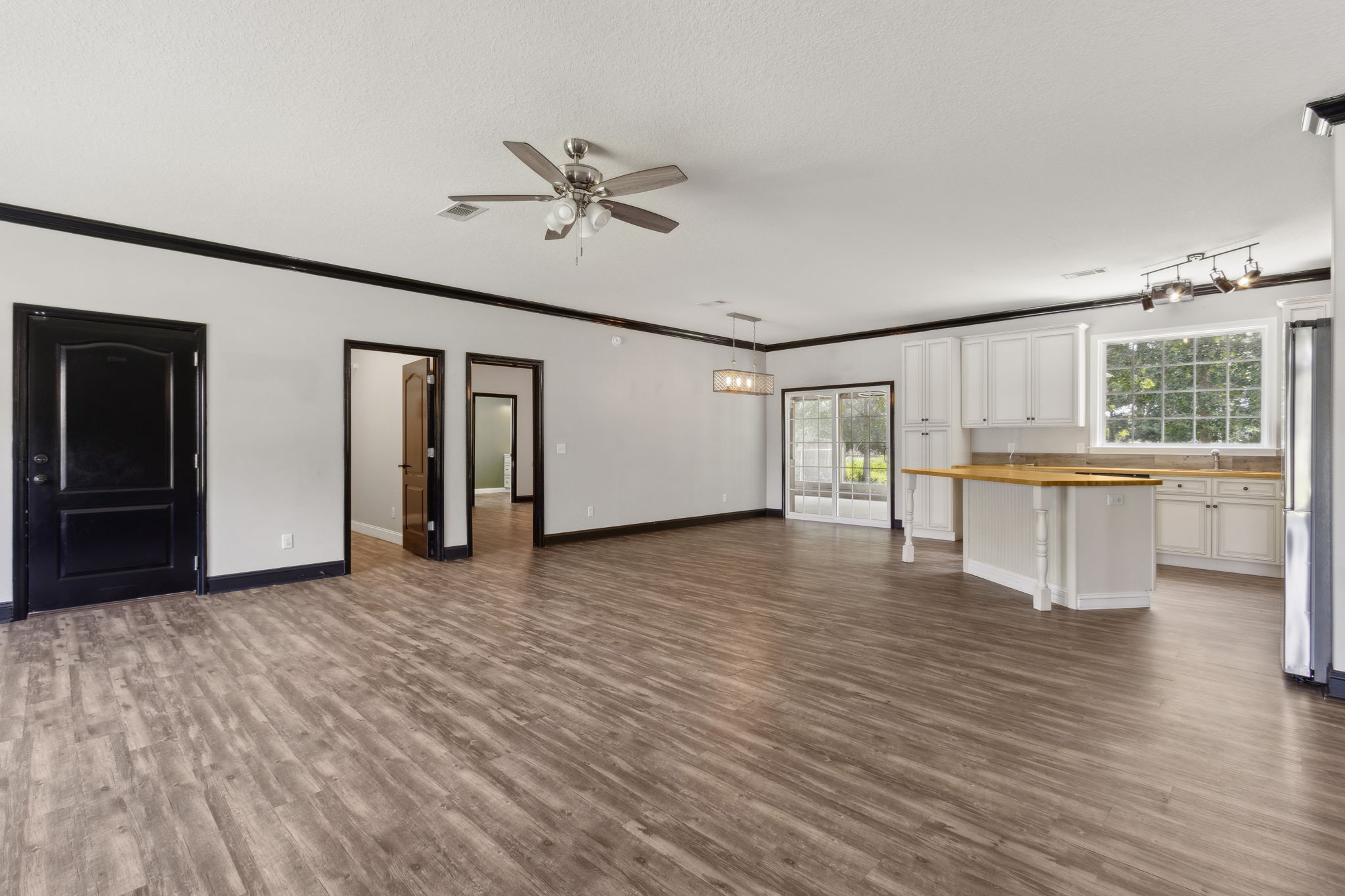 Living/Dining Room