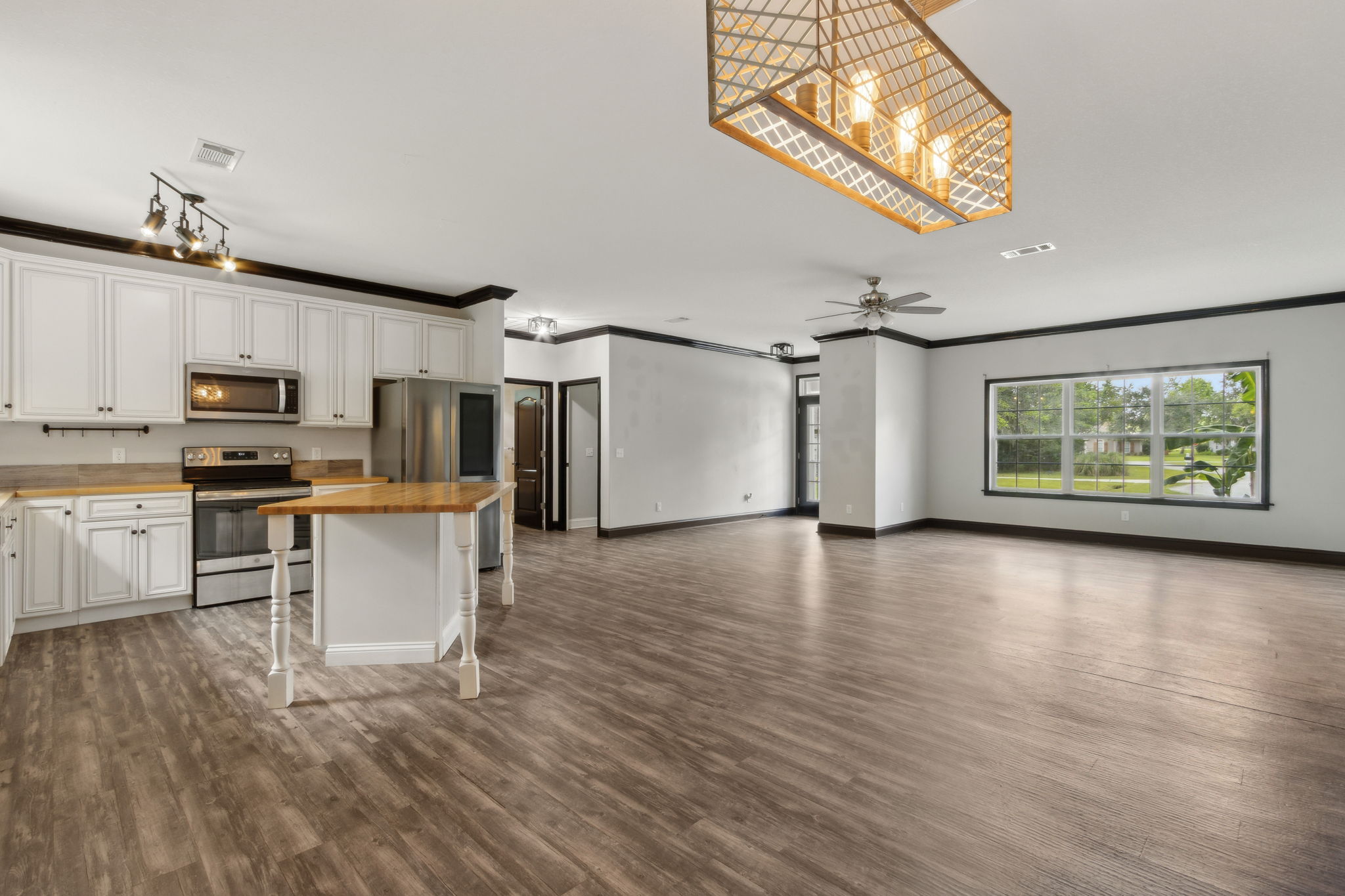 Living/Dining Room