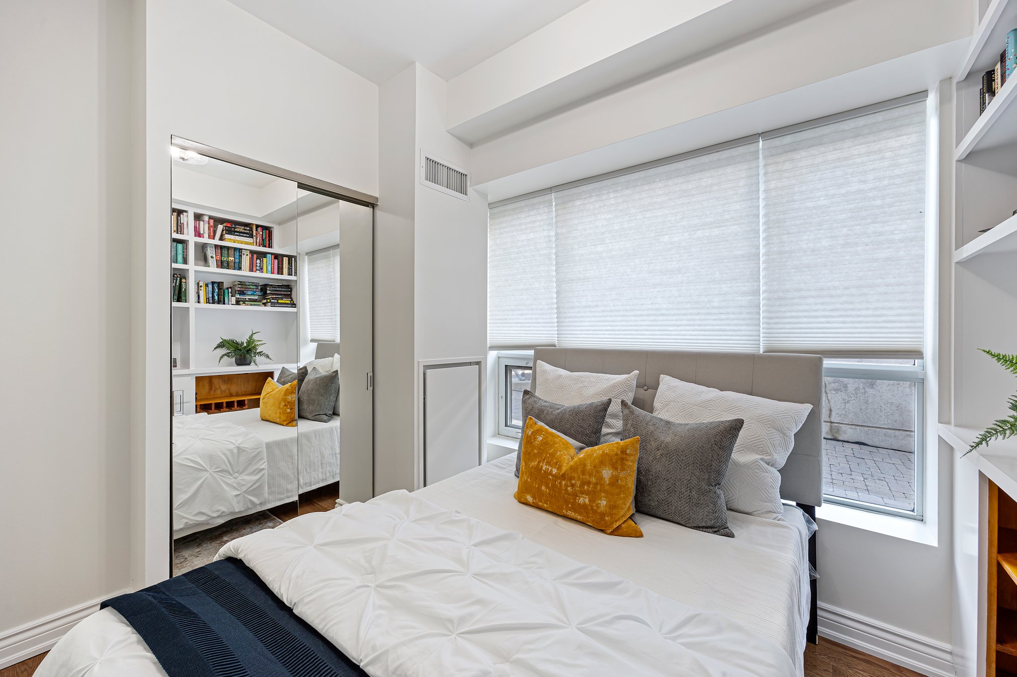 Toronto property showcase — delivered property photograph 10