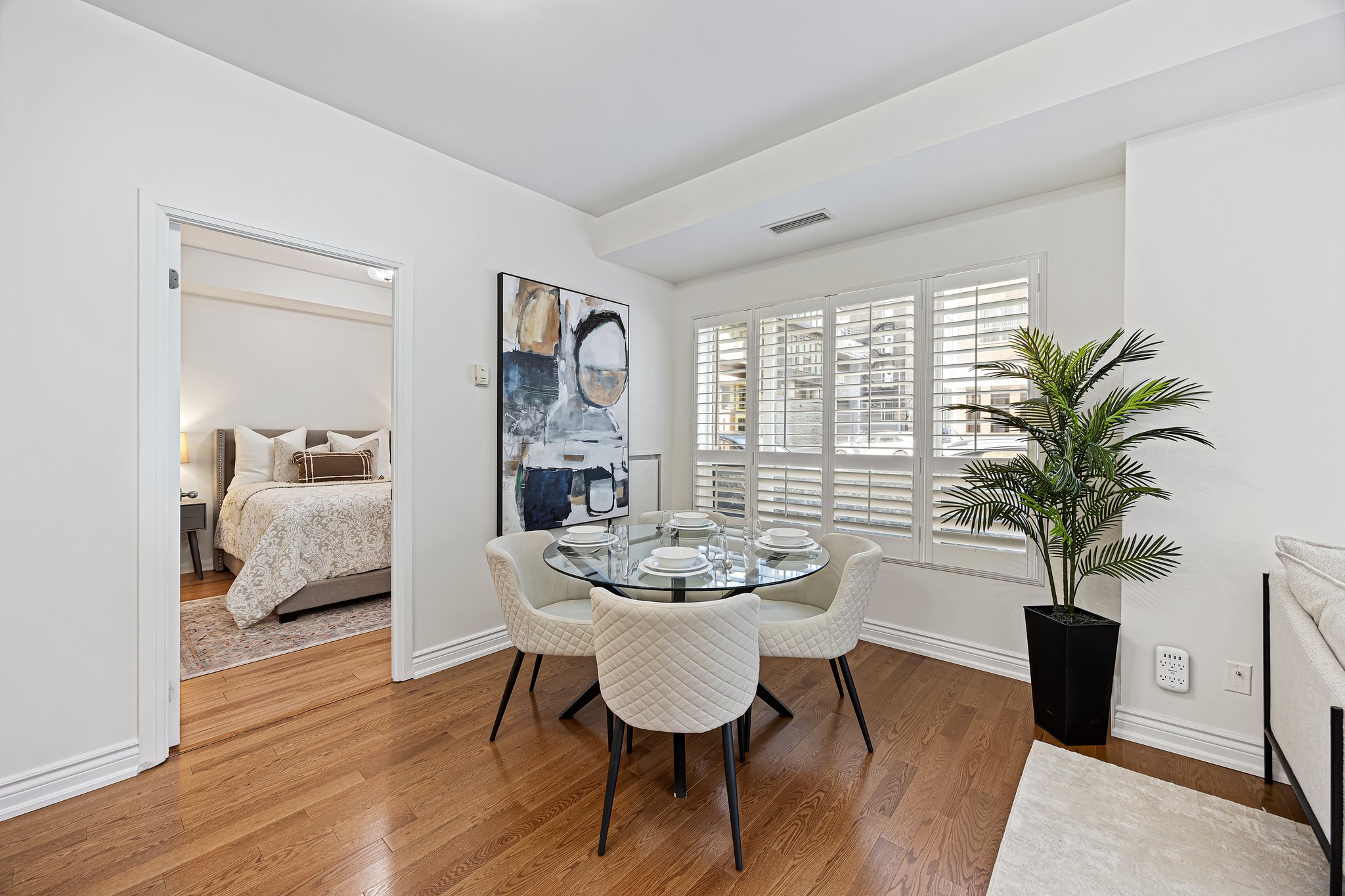 Toronto property showcase — delivered property photograph 3