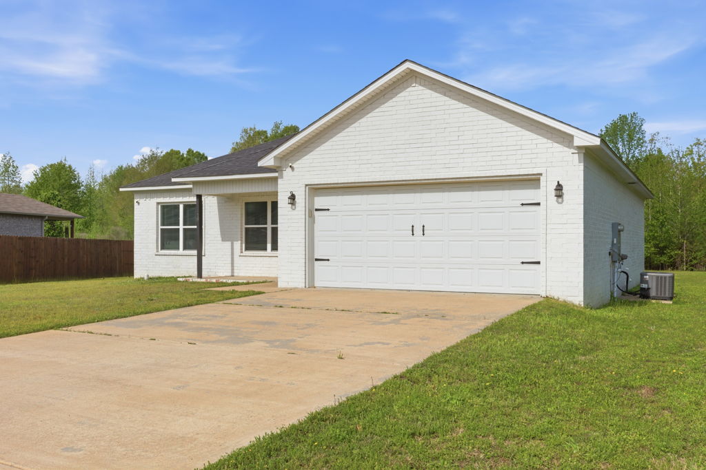 Short-Term Rentals real estate media in Cabot, Arkansas by Avery & Bryant