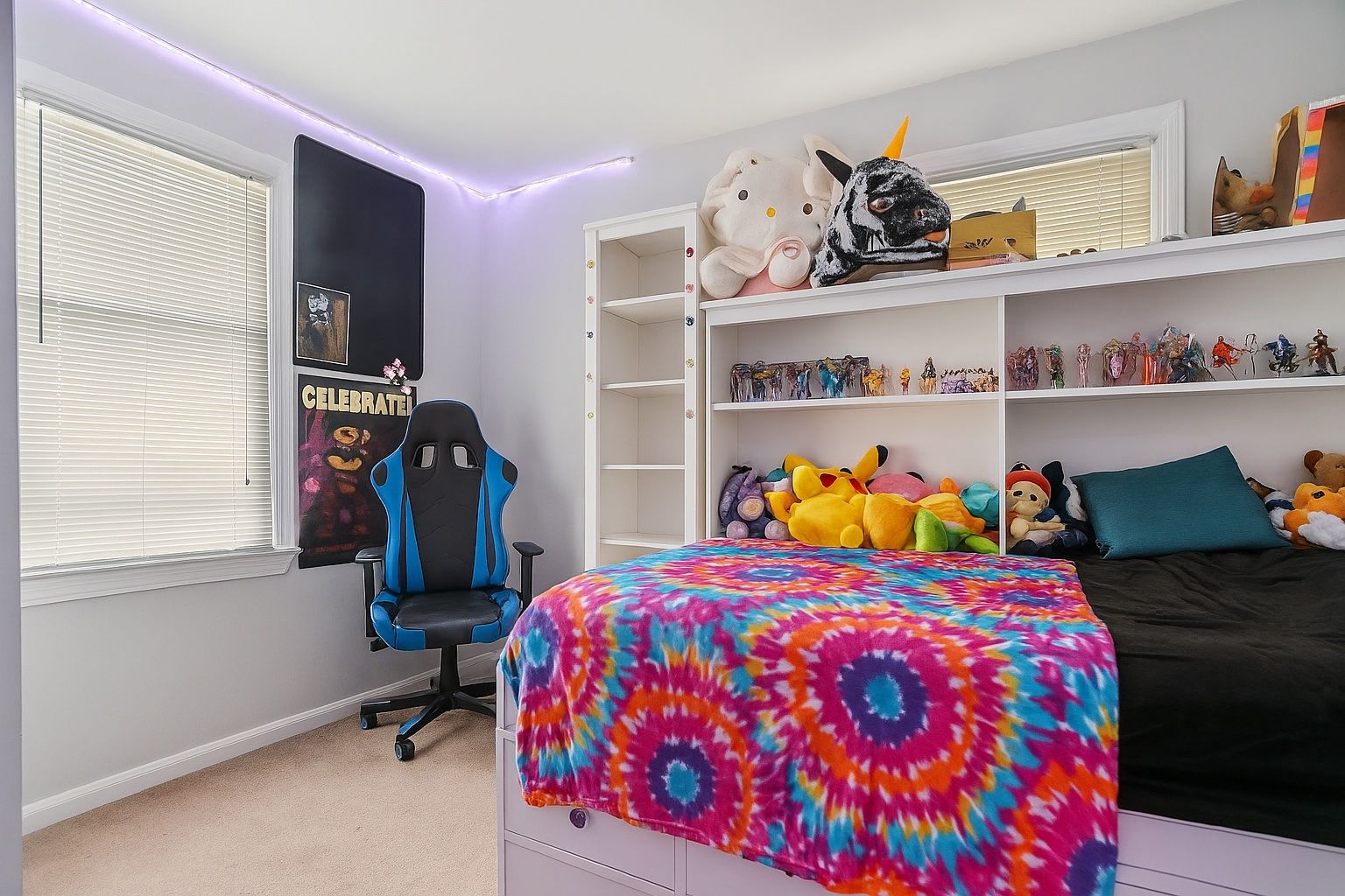 virtually enhanced - decluttered