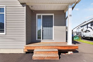  Photo 0