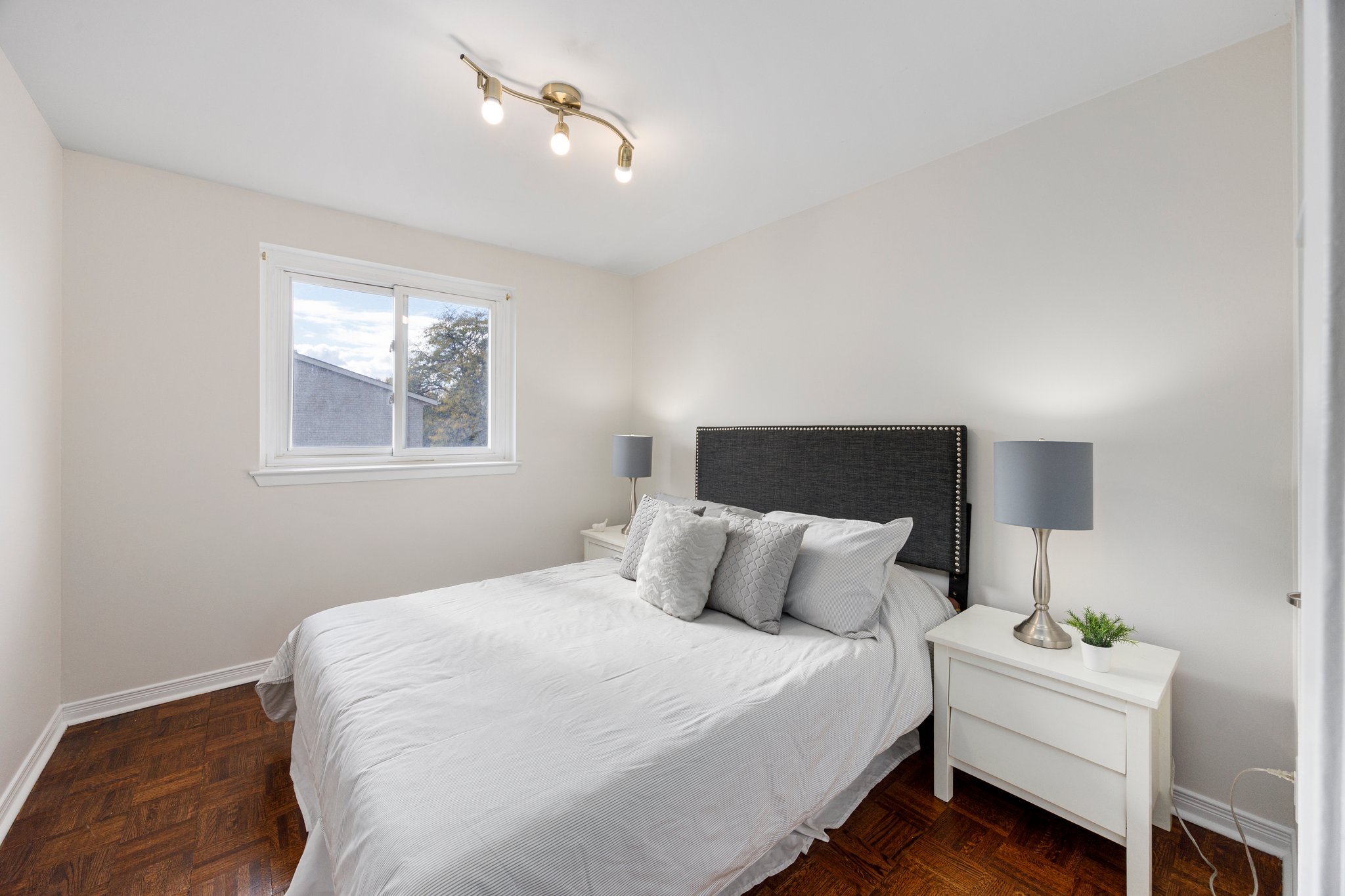 Toronto property showcase — delivered property photograph 15