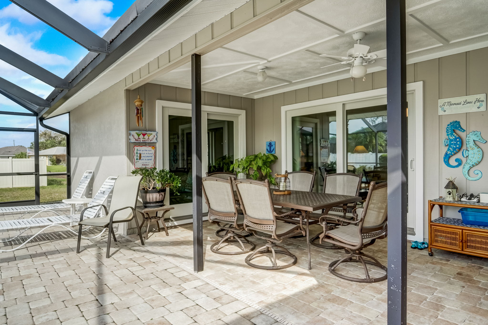 18 Clintwood Ave, Englewood, FL 34223 ShowingTime+ Listing Media Services