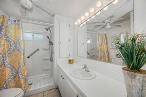 Bathroom 2a-e