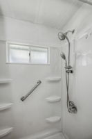 Bathroom 2b-e