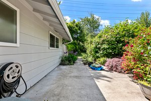  Photo 45