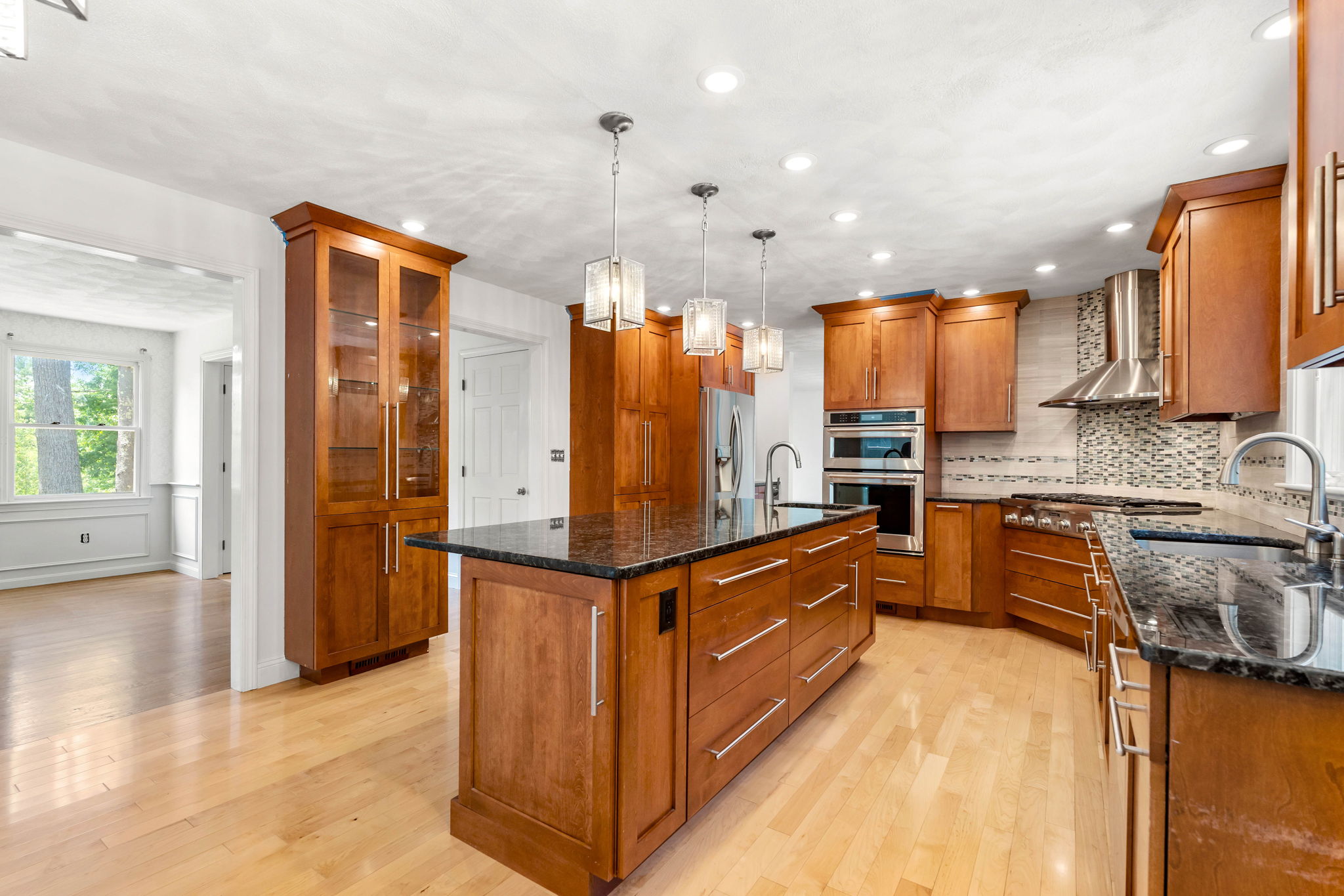 18 Equestrian Dr, North Andover, MA 01845, USA Photo 4