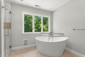 18 Equestrian Dr, North Andover, MA 01845, USA Photo 17