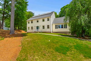 18 Equestrian Dr, North Andover, MA 01845, USA Photo 1