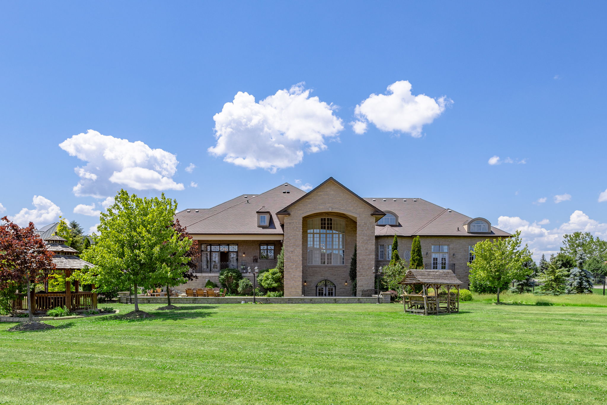  18 Farina Dr, Brampton, ON L6P 0E3, US Photo 27