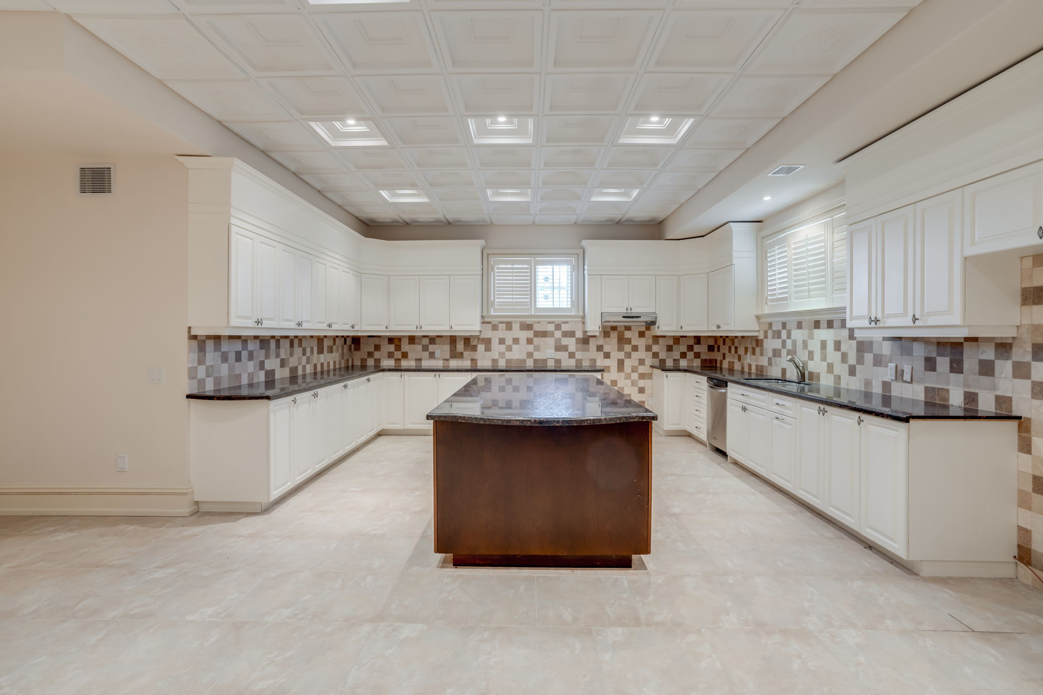  18 Farina Dr, Brampton, ON L6P 0E3, US Photo 112
