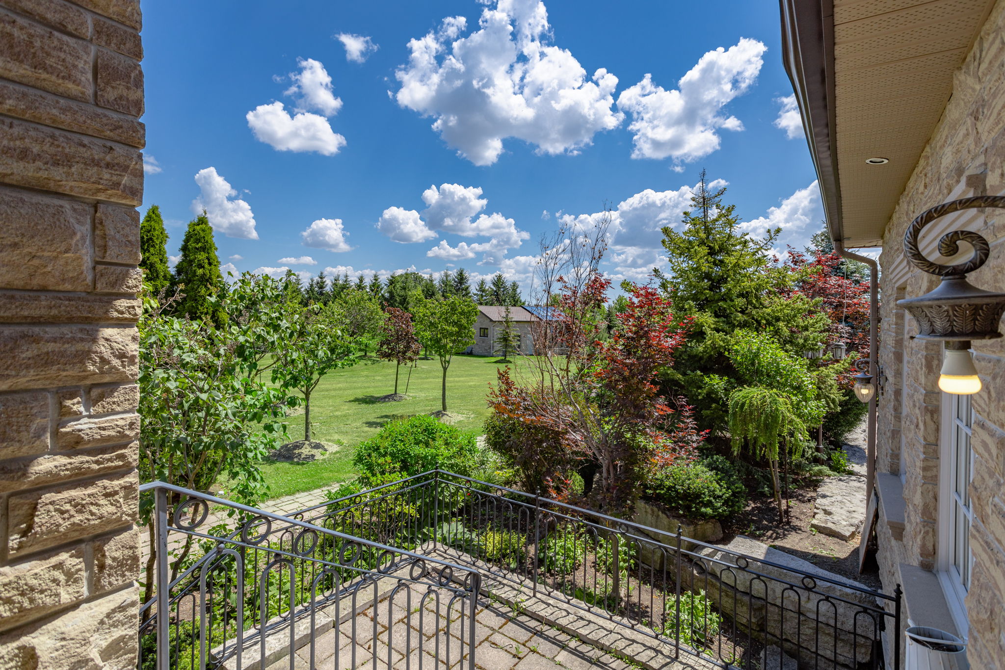  18 Farina Dr, Brampton, ON L6P 0E3, US Photo 14