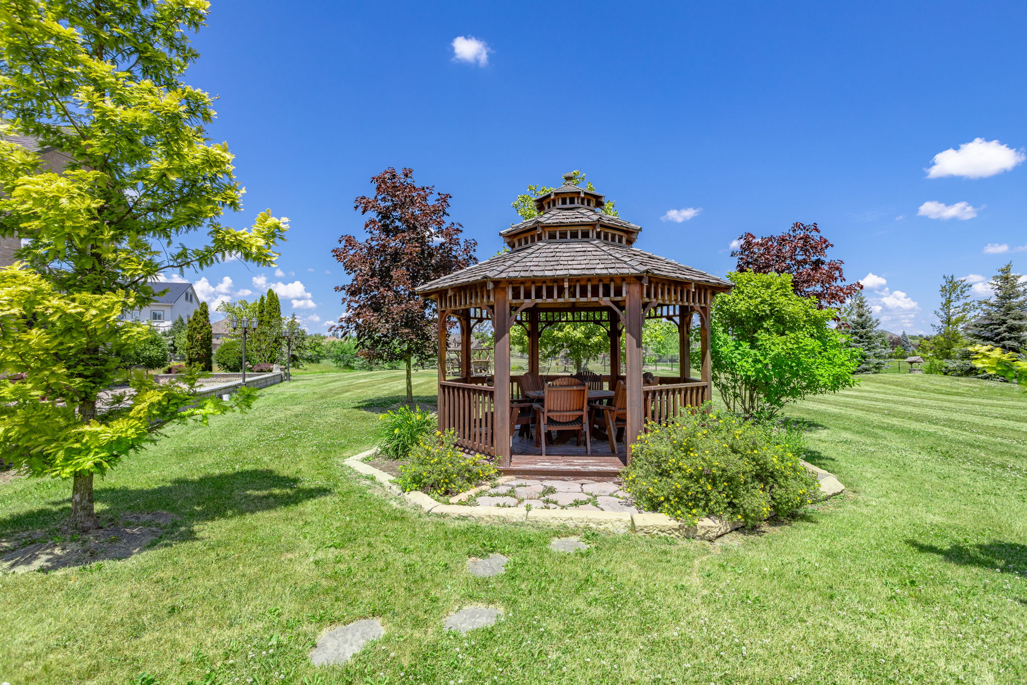  18 Farina Dr, Brampton, ON L6P 0E3, US Photo 19