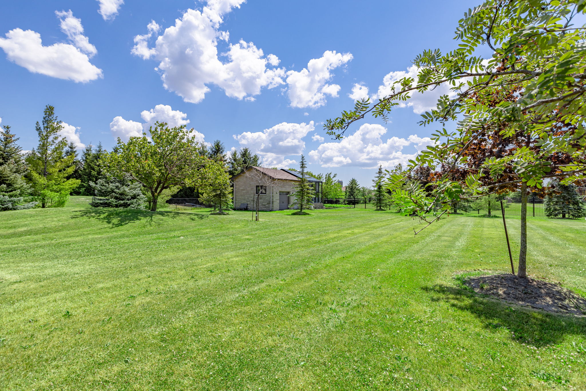 18 Farina Dr, Brampton, ON L6P 0E3, US Photo 20