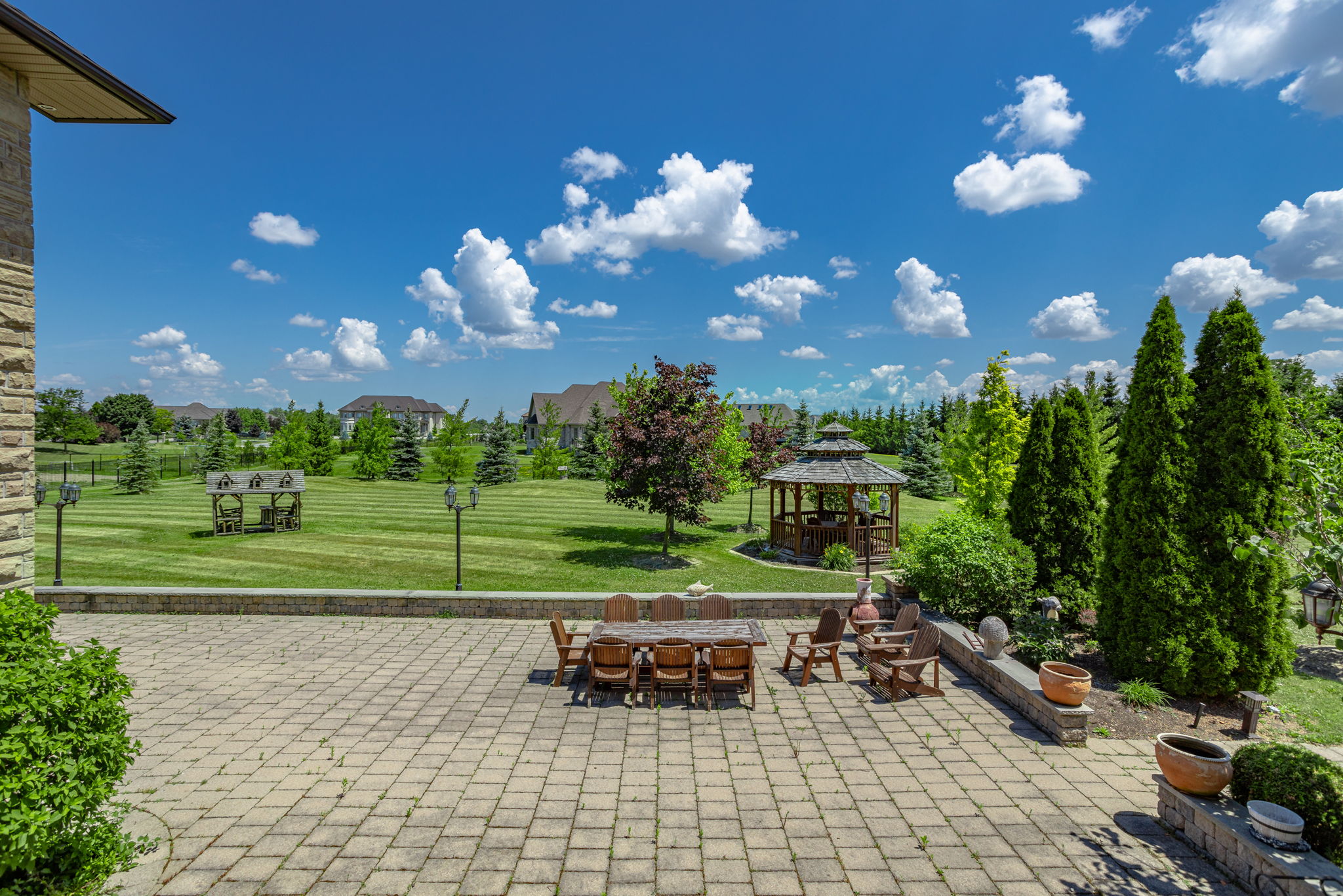  18 Farina Dr, Brampton, ON L6P 0E3, US Photo 12