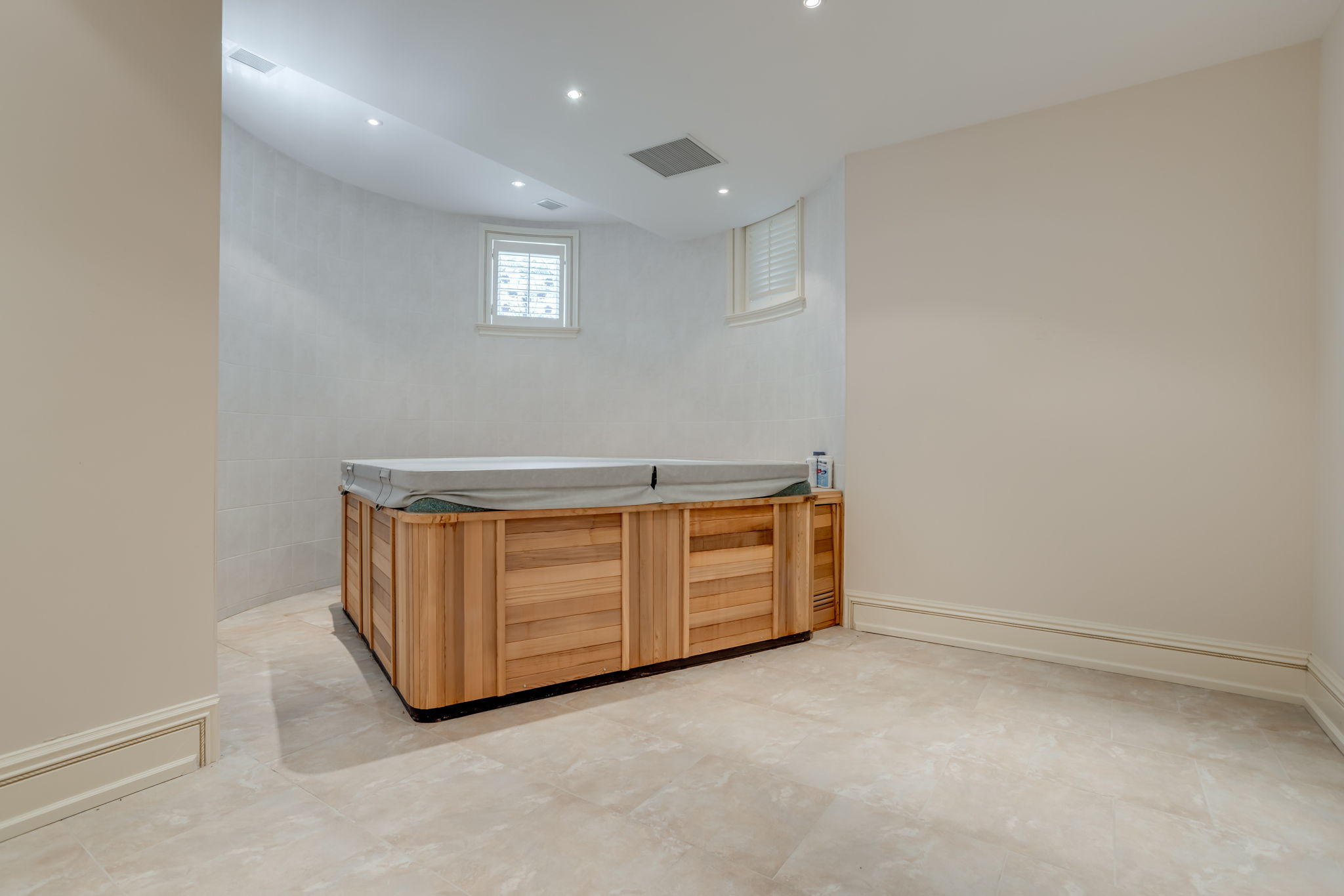  18 Farina Dr, Brampton, ON L6P 0E3, US Photo 108