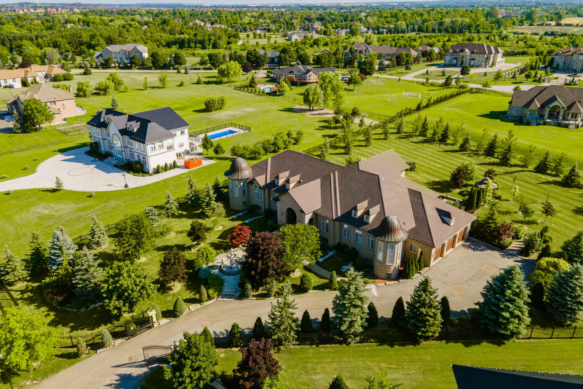  18 Farina Dr, Brampton, ON L6P 0E3, US Photo 7